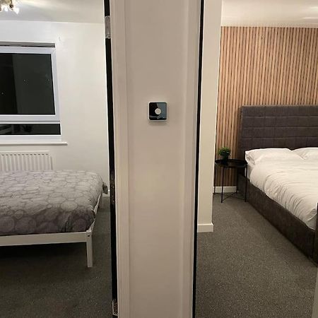 Stunning Central Apartment With Free Parking Шефилд Экстерьер фото